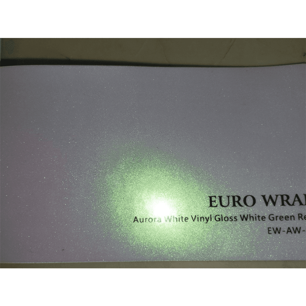 کاور محافظ بدنه خودرو رنگی سفید الماسی با طیف سبز برند یورو رپ Euro Wrap (Carlike)