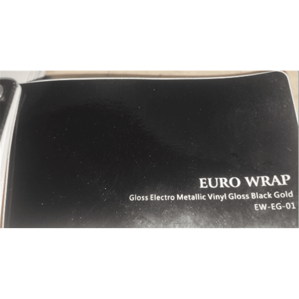 کاور محافظ بدنه خودرو رنگی مشکی براق با متالیک طلایی برند یورو رپ Euro Wrap (Carlike)